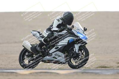 media/May-05-2025-Moto Forza (Mon) [[3c1838c5e5]]/3-C Group/Session 4 (Turn 12)/